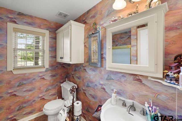 630 County Road 3608, Bullard, TX 75757