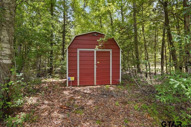 630 County Road 3608, Bullard, TX 75757