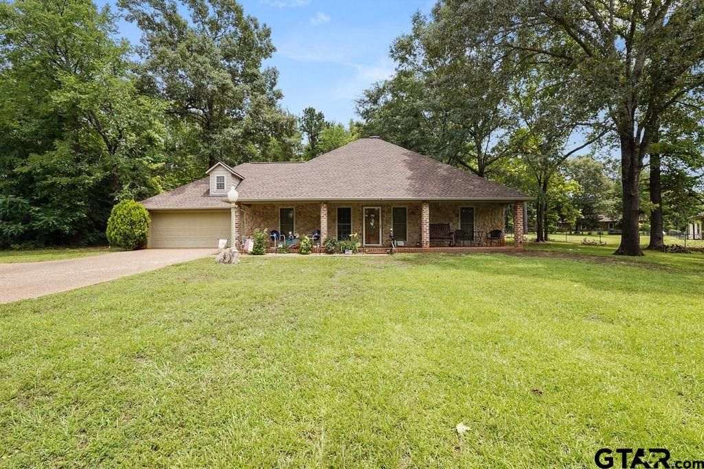 630 County Road 3608, Bullard, TX 75757