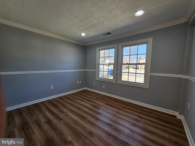 1717 VARSITY DR, Woodbridge, VA 22191