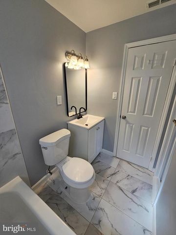 1717 VARSITY DR, Woodbridge, VA 22191