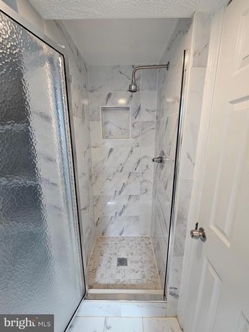 1717 VARSITY DR, Woodbridge, VA 22191