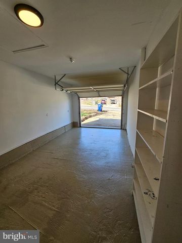 1717 VARSITY DR, Woodbridge, VA 22191