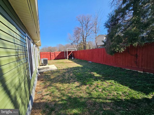 1717 VARSITY DR, Woodbridge, VA 22191