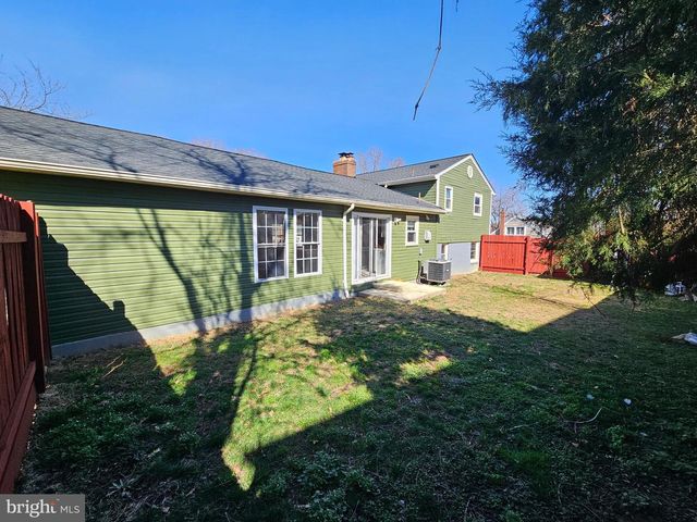 1717 VARSITY DR, Woodbridge, VA 22191