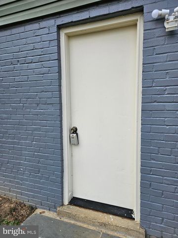 1717 VARSITY DR, Woodbridge, VA 22191