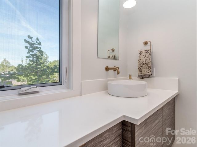 2660 Shenandoah Avenue, Charlotte, NC 28205