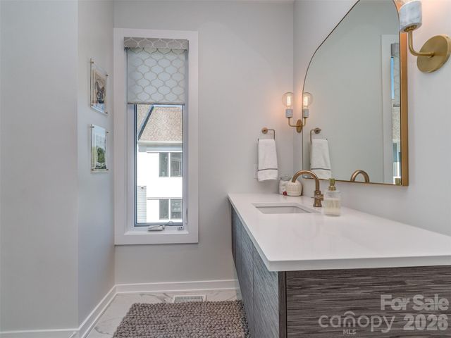 2660 Shenandoah Avenue, Charlotte, NC 28205