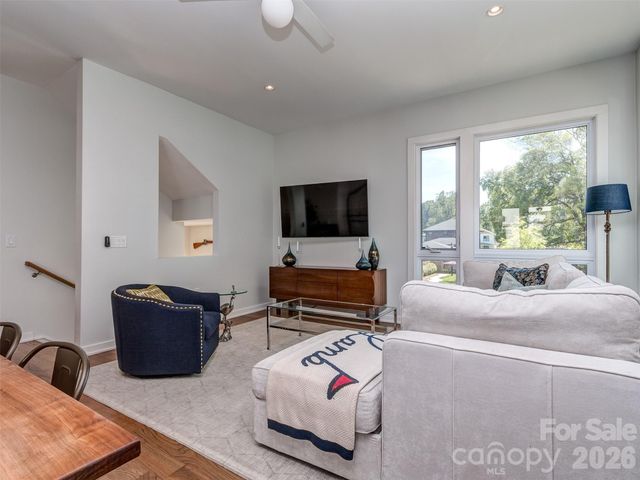 2660 Shenandoah Avenue, Charlotte, NC 28205