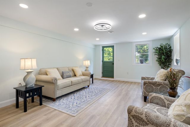 99 Pond Street, Salem, NH 03079