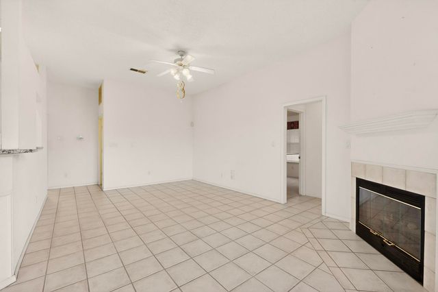 8404 Calle Adolanto NE, Albuquerque, NM 87113