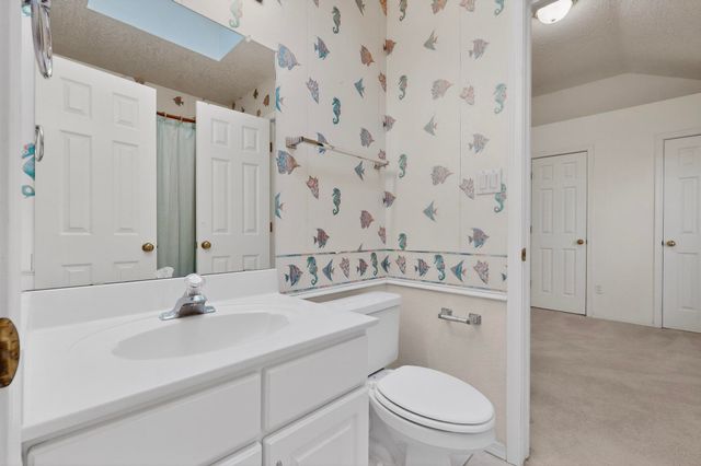 8404 Calle Adolanto NE, Albuquerque, NM 87113