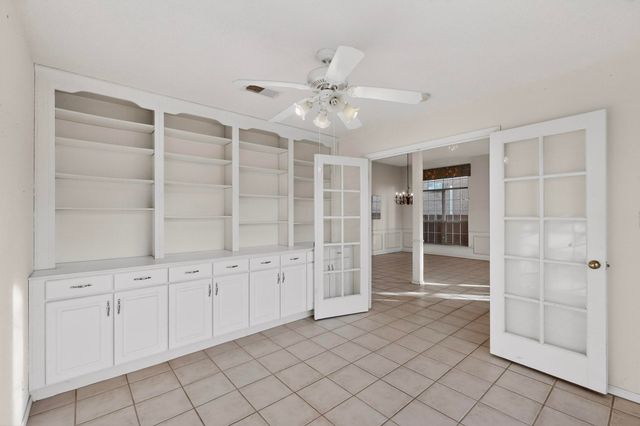 8404 Calle Adolanto NE, Albuquerque, NM 87113