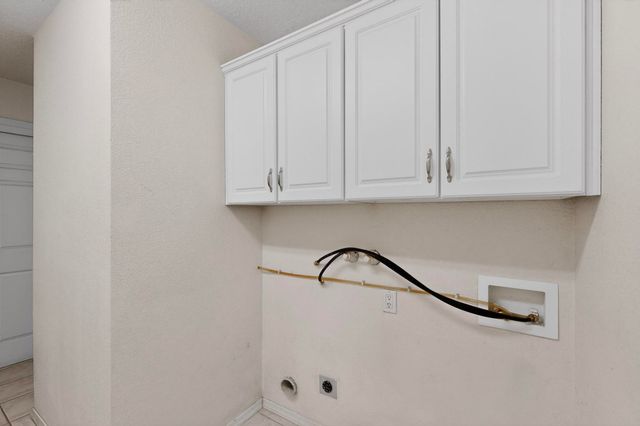 8404 Calle Adolanto NE, Albuquerque, NM 87113