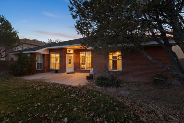 8404 Calle Adolanto NE, Albuquerque, NM 87113