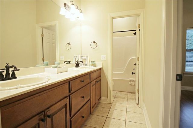 3503 SW Baybridge Cove, Bentonville, AR 72712