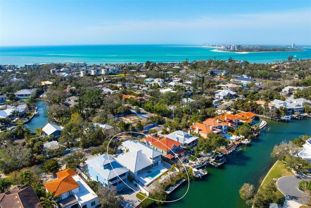 4819 HIGEL AVENUE, Sarasota, FL 34242
