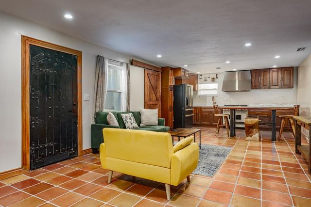 100 PUNTA VISTA DRIVE, St Pete Beach, FL 33706