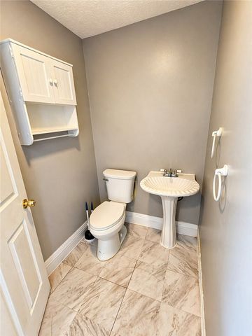 18 Lakeview, Rochester, NY 14613