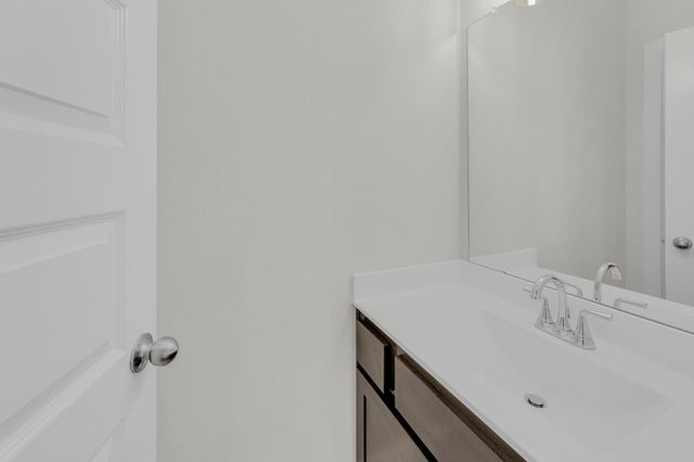 161 Montecilo DR, Liberty Hill, TX 78642