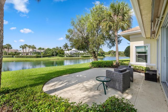200 Birkdale Lane, Jupiter, FL 33458