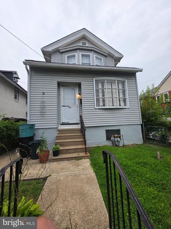 238 N LEXINGTON AVE, LANSDOWNE, PA 19050 — exterior