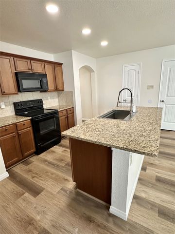 2520 Old Farm Drive, Seagoville, TX 75159