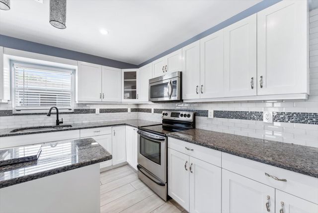 708 HILLCREST Boulevard, West Palm Beach, FL 33405