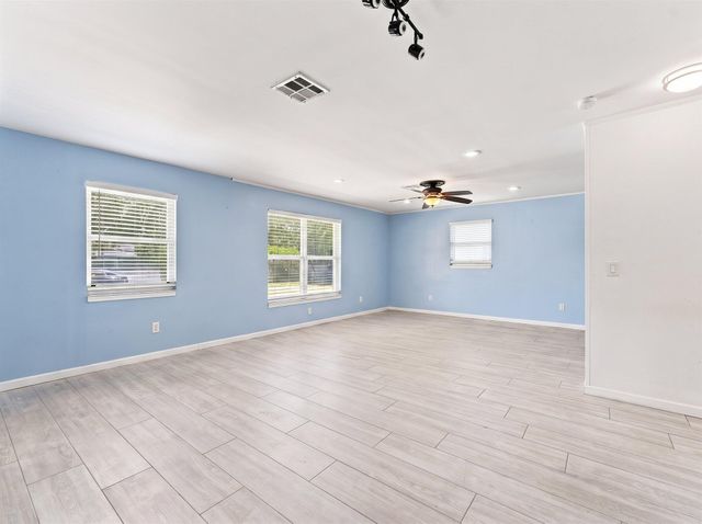 708 HILLCREST Boulevard, West Palm Beach, FL 33405