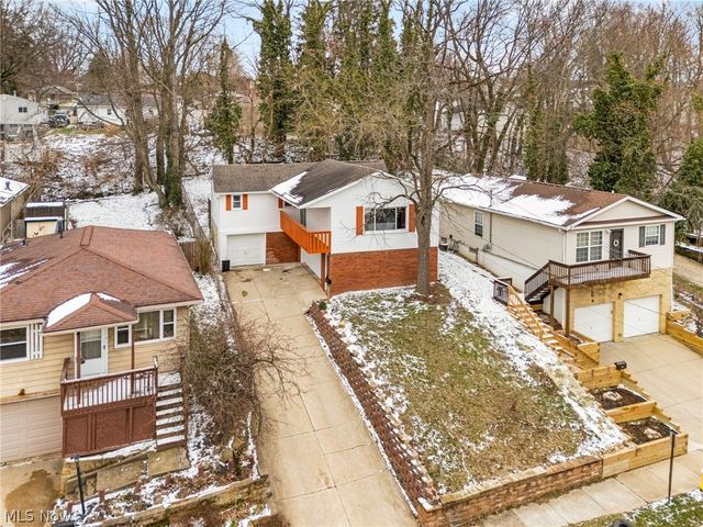 405 Baldwin Road, Akron, OH 44312