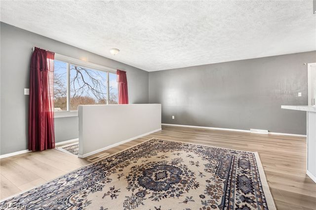 405 Baldwin Road, Akron, OH 44312