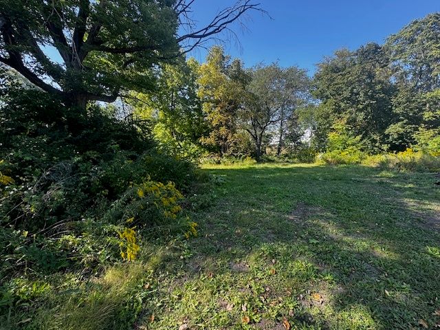 461 Sullivan Road, Aurora, IL 60506