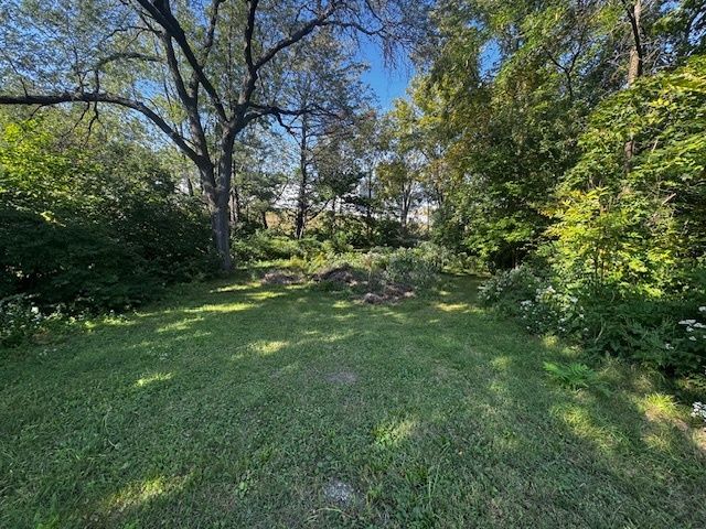 461 Sullivan Road, Aurora, IL 60506