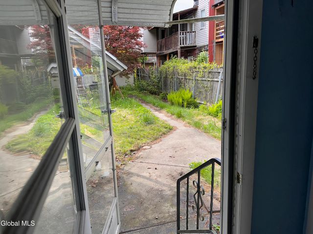 393 3rd Street, Troy, NY 12180