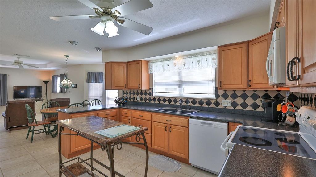 Image 17 of property listing at 316 CITRUS OPEN DRIVE, New Smyrna Beach, FL 32168