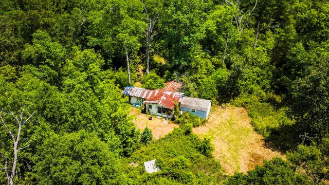5800 Outlaw Bend Drive, Rye, TX 77369