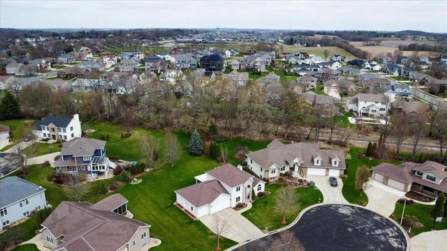 6104 Brunet Island Court, Mcfarland, WI 53558