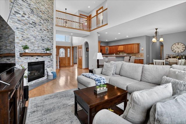 6104 Brunet Island Court, Mcfarland, WI 53558