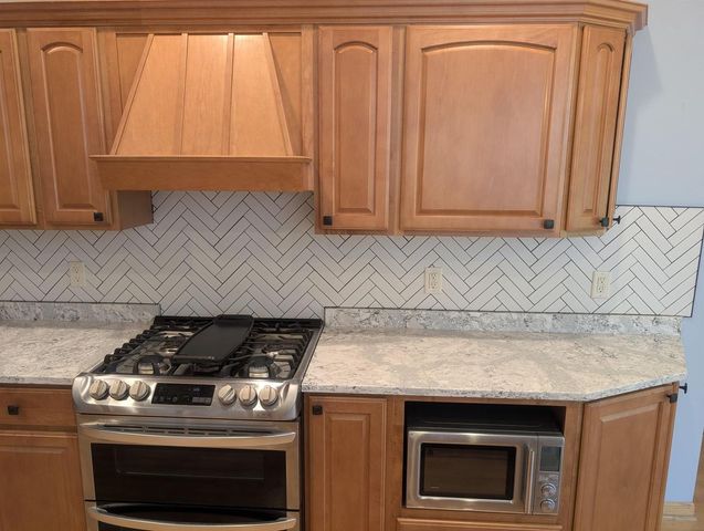 6104 Brunet Island Court, Mcfarland, WI 53558
