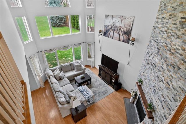 6104 Brunet Island Court, Mcfarland, WI 53558