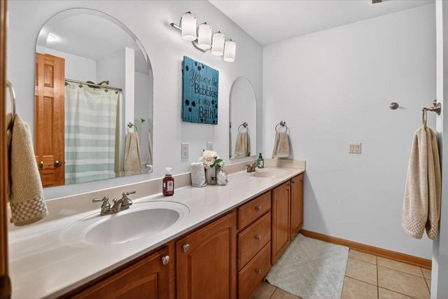 6104 Brunet Island Court, Mcfarland, WI 53558