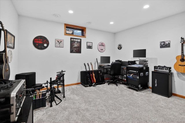 6104 Brunet Island Court, Mcfarland, WI 53558