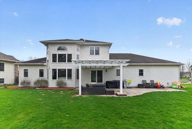 6104 Brunet Island Court, Mcfarland, WI 53558