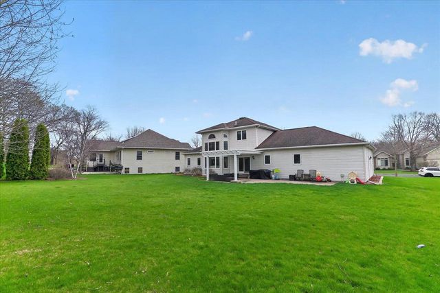 6104 Brunet Island Court, Mcfarland, WI 53558