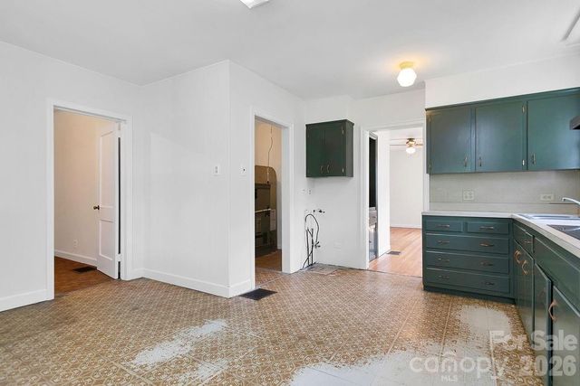 105 Parkview Drive, Brevard, NC 28712