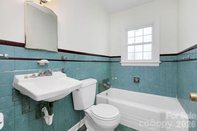 105 Parkview Drive, Brevard, NC 28712
