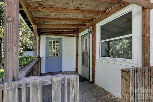 105 Parkview Drive, Brevard, NC 28712