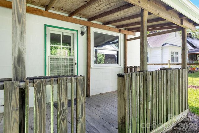 105 Parkview Drive, Brevard, NC 28712