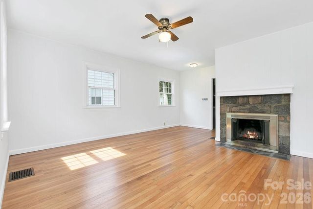 105 Parkview Drive, Brevard, NC 28712