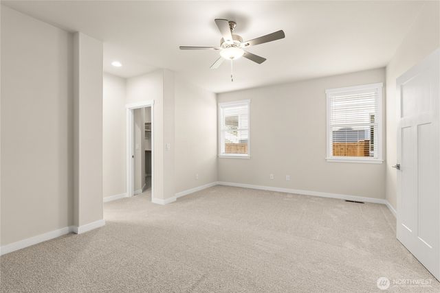 9049 Wyatt Loop SE, Tumwater, WA 98501